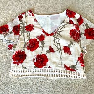 Floral cropped shirt